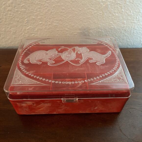 Vintage Hommer Red Pink Marbled Plastic Kittens Cats Hinged Jewelry/Sewing Box - Picture 1 of 11